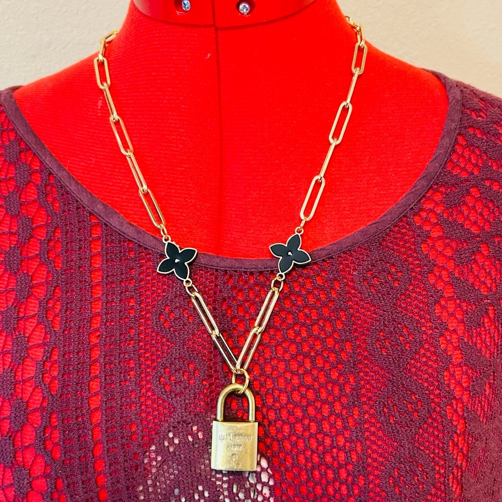 Authentic Louis Vuitton Vintage Brass Lock #219 (No Key) on 22" unbranded chain